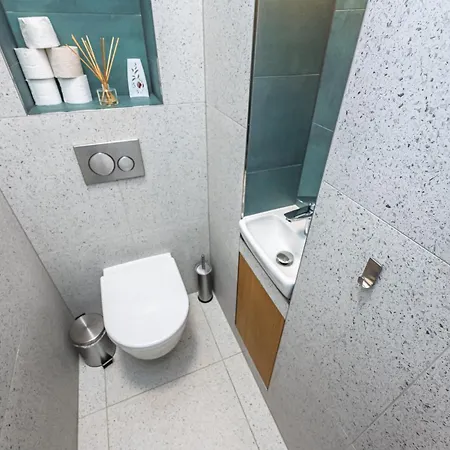 Stylish Central Apartments In Vinohrady By Wishlist Prague Prága