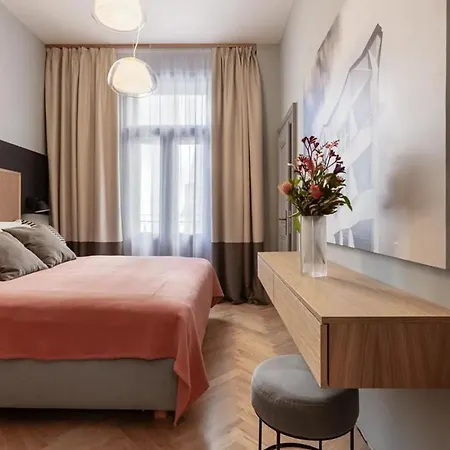 Stylish In Vinohrady By Wishlist Apartamento Praga