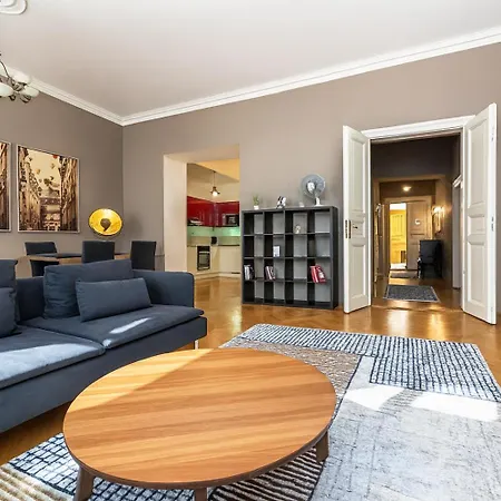 Apartman Stylish Central Apartments In Vinohrady By Wishlist Prague Prága