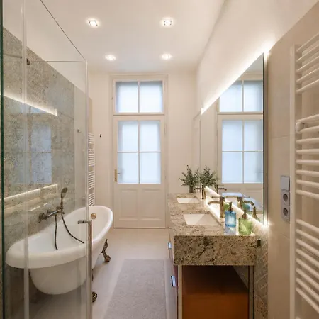 Stylish Central Apartments In Vinohrady By Wishlist Prague *