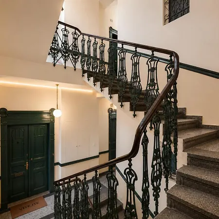 Stylish Central Apartments In Vinohrady By Wishlist Prague Lejlighed